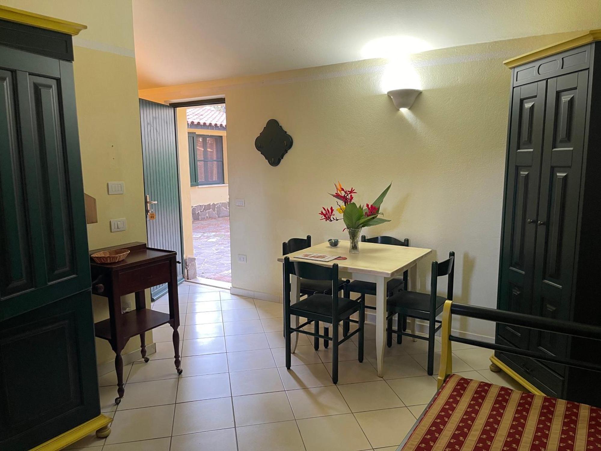 Ala Birdi Residence Arborea Esterno foto